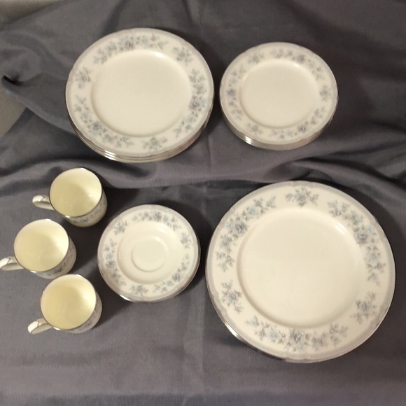 🌟ECU🌟VINTAGE NORITAKE🌟FINE BONE CHINA. BUENAVISTA PATTERN. 3 SETTINGS EA 5PC. - Picture 2 of 12